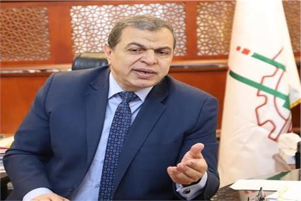  وزير القوي العاملة محمد سعفان