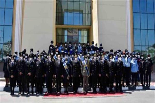 احتفالًا بمناسبة تخريج الدورتين التدريبيتين للمتدربين الأفارقة