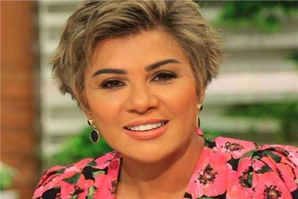  الإعلامية مفيدة شيحة