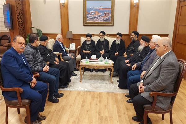 محافظ بورسعيد يستقبل وفدًا من الكنيسة