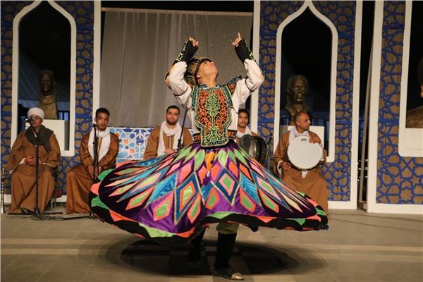 التنورة على المسرح الروماني
