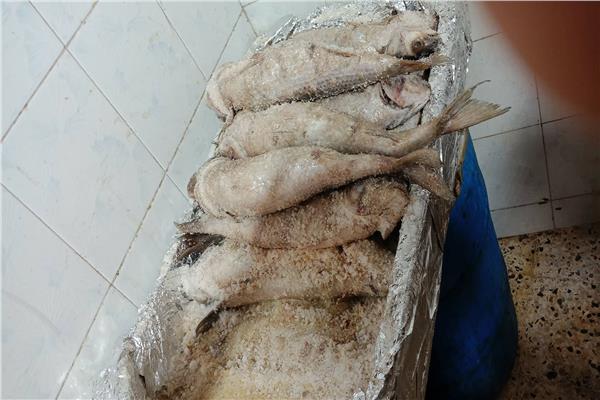تجهيز فسيخ شم النسيم وعيد الفطر بدمياط