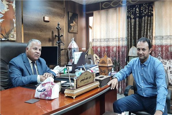 "وكيل تعليم دمياط" يستقبل رئيس مجلس أمناء المحافظة لدعم الطلاب  الغير قادرين .