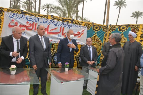 محافظ القليوبية يستضيف وفدا من وزارة الزراعة 