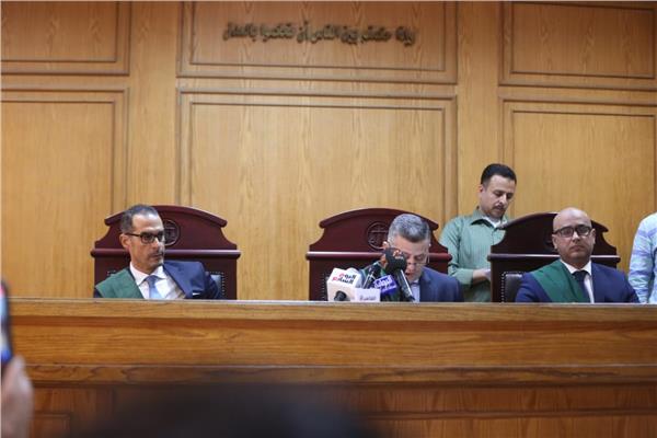 اثناء النطق بالحكم على حنين حسام "فتاة التيك توك"