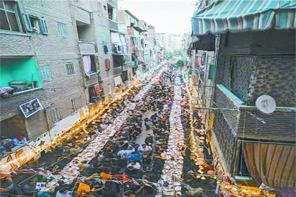 أطول مائدة إفطار بعزبة حمادة بحى المطرية
