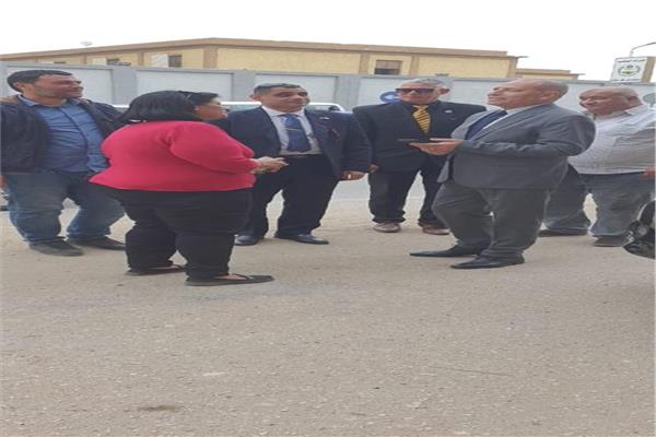 متابعة الازالات  بشارع حسين كامل