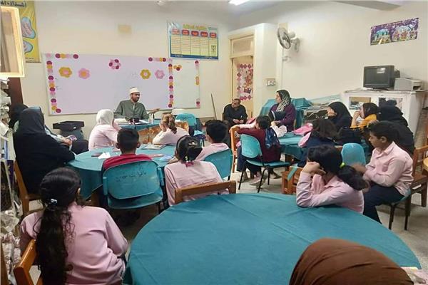  التحرش الإلكتروني وشعر العامية على مائدة المناقشة بالمنيا   