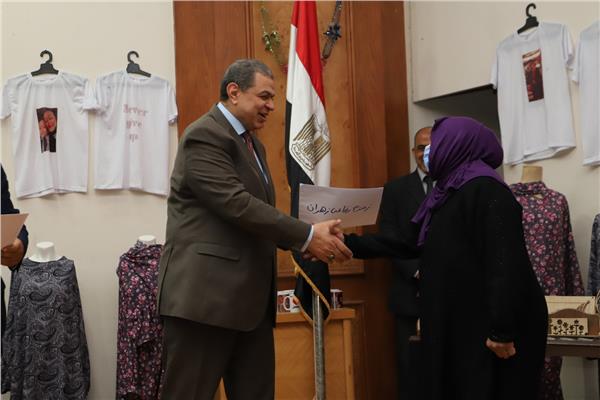 وزير القوى العاملة