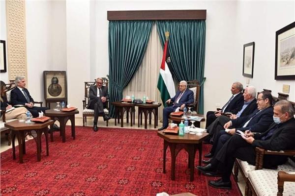 الرئيس الفلسطيني يستقبل المبعوث الأممي الخاص لعملية السلام  