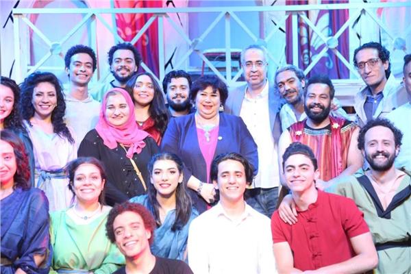 الفنانة الدكتورة إيناس عبد الدايم وزيرة الثقافة