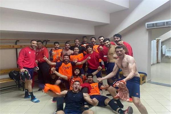الفريق الأول لكرة اليد رجال بنادي الشمس