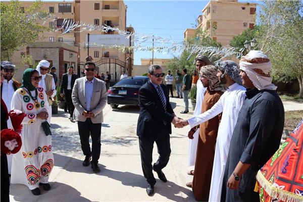   جامعة مطروح  افتتاح معرض كلية السياحة الخيري لمستلزمات عيد الفطر  