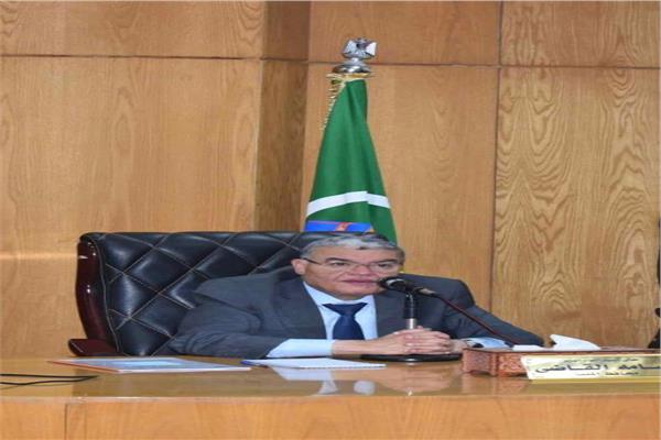 محافظ المنيا يهنئ قداسة البابا تواضروس الثاني
