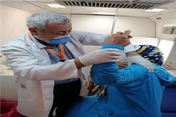 الكشف على 1579 مواطنا خلال قافلة طبية بقرية بدمياط