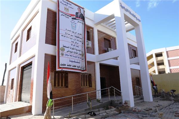 محافظ سوهاج يتابع الموقف التنفيذي لإنشاء 30 مجمع خدمات زراعية 
