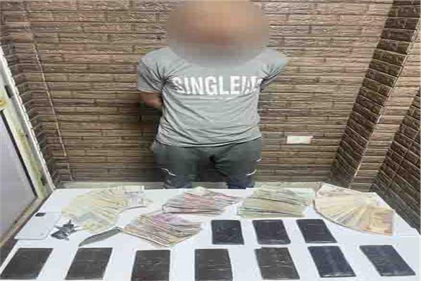 ضبط صاحب محل بحوزته كيلو حشيش بمنشأة ناصر 