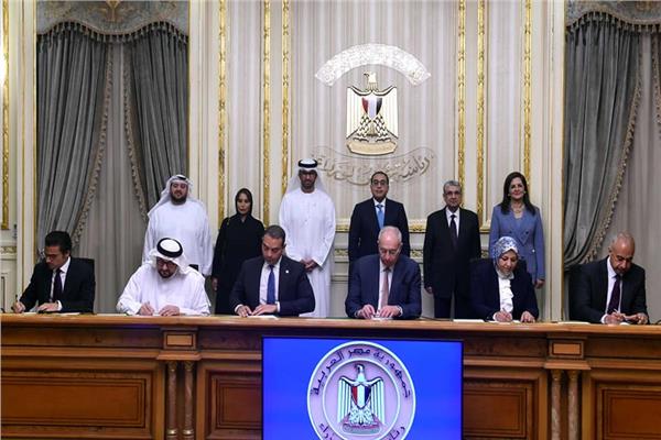 وزيرة التخطيط : مصر تتمتع بموارد وفيرة من الطاقة الشمسية وطاقة الرياح