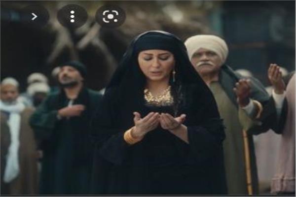 وفاء عامر تستعد لأداء مناسك العمرة 