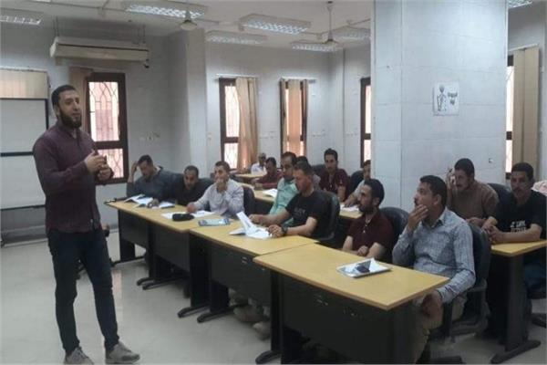 أساسيات المعالجة .. دورة تدريبية للعاملين  بشركة مياه الشرب بالشرقية