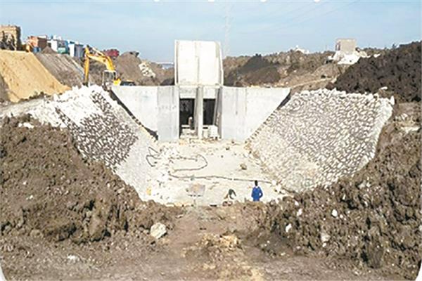 الرى تواصل تنفيذ عدد من المشروعات التنموية