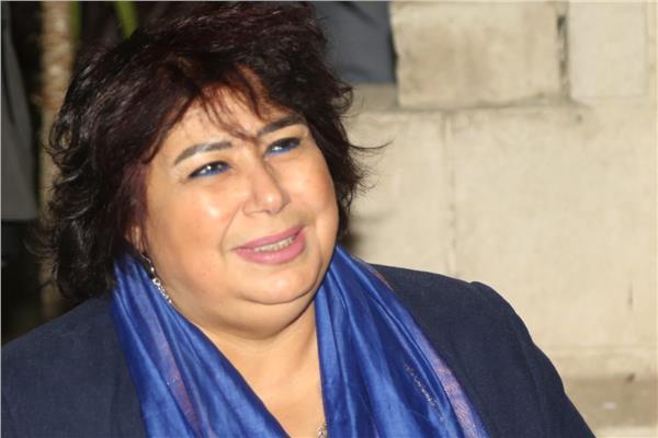 وزيرة الثقافة