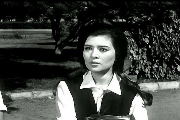 الفنانة القديرة الراحلة فاطمة مظهر