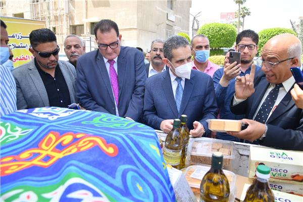 الغربية تستقبل أسطول عربات من خير مزارعنا لأهلينا 