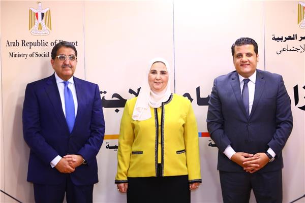 وزيرة التضامن تشهد توقيع  بروتوكول التعاون بين "صناع الخير