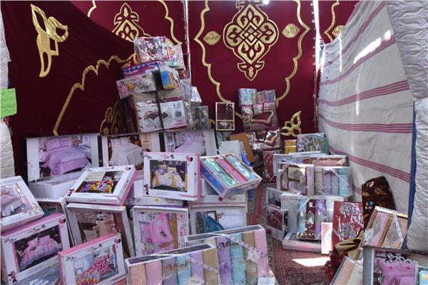 محافظ البحيرة يفتتح معرض «العيد فرحتنا» لبيع الملابس بأسعار مخفضة