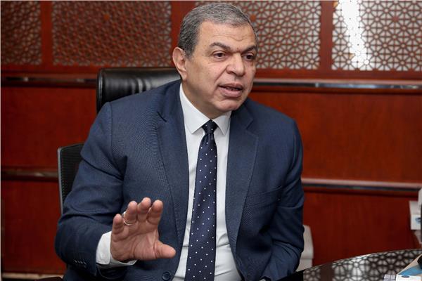 وزير القوى العاملة 