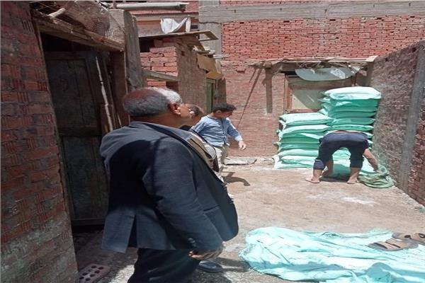 محافظ المنوفية : ضبط 5 طن دقيق مدعم  بمنزل أحد المواطنين بالمنوفيه بهدف التربح