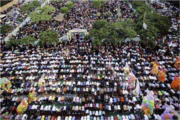 صورة ارشيفية -  صلاة عيد الفطر المبارك  