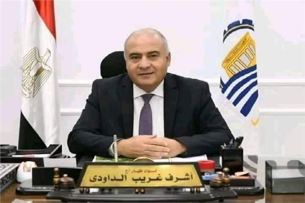 اللواء أشرف الداودى محافظ قنا