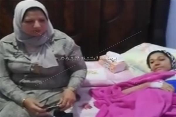 إحدى الفتيات المصابات في حادث إنهيار شرفة
