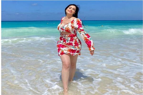  الفنانة نسرين طافش