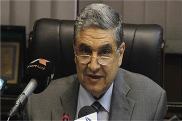  الدكتور محمد شاكر وزير الكهرباء