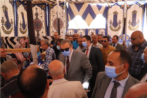  محمد سعفان وزير القوي العاملة