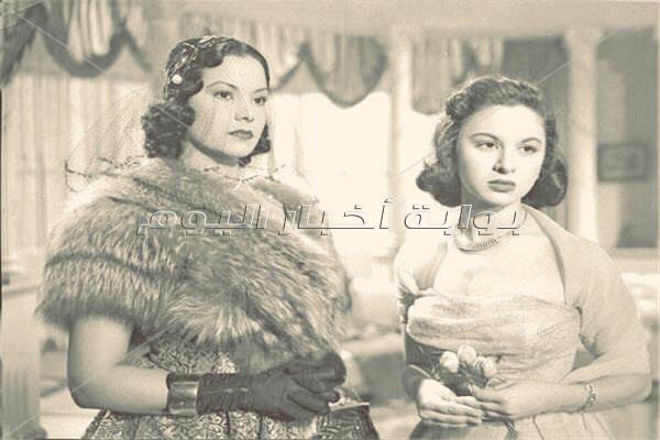 الفنانة القديرة مديحة يسري