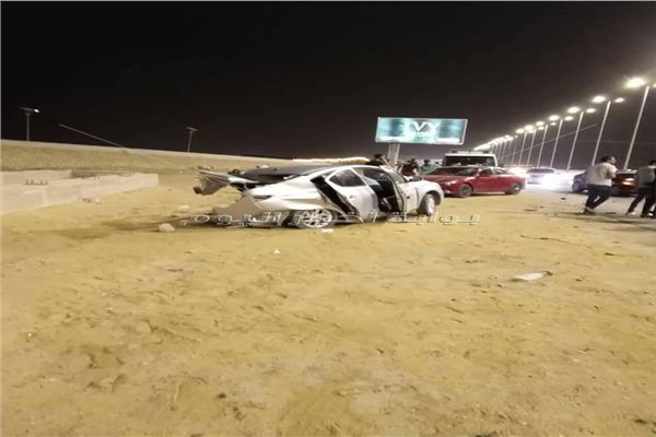 حادث تصادم سيارتين ملاكي بطريق السويس