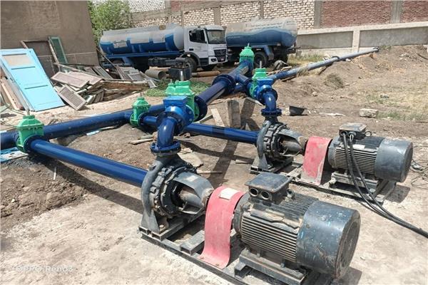 مياه أسيوط تحقق استجابة سريعة لعرب مطير لزيادة ضغوط المياه وجودتها