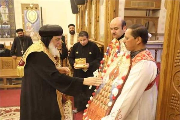 مطرانية سمالوط تحتفل بعودة رفات شهداء ليبيا في المنيا 