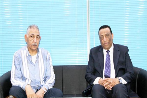 المستشار السياسي لجامعة طنطا يستقبل نائب رئيس الهيئة البرلمانية