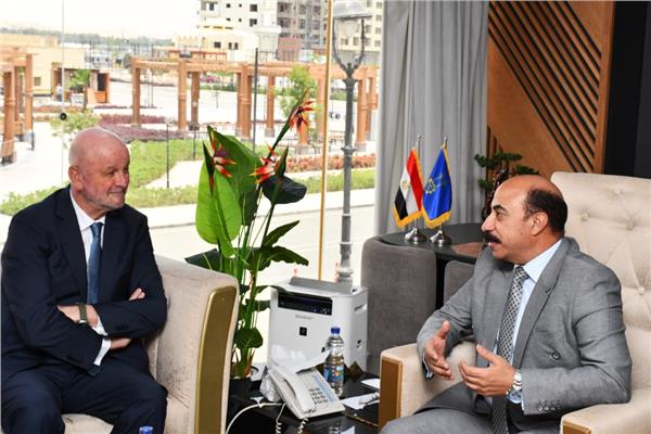  محافظ أسوان والسفير الأسبانى ..وفرص استثمارية 