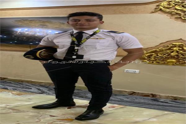 الطالب الطيران المصري