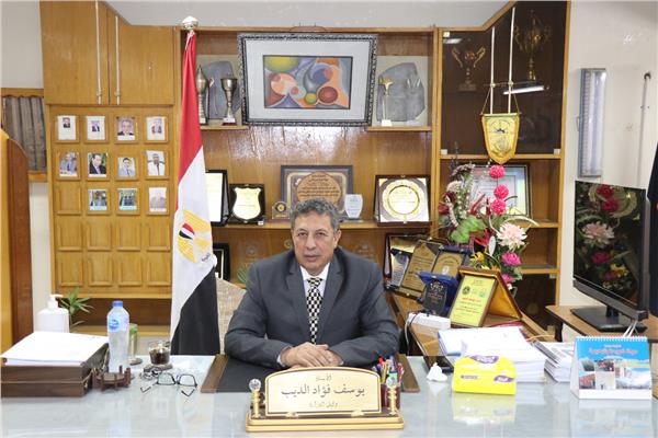  يوسف الديب وكيل وزارة التربية والتعليم بالبحيرة 