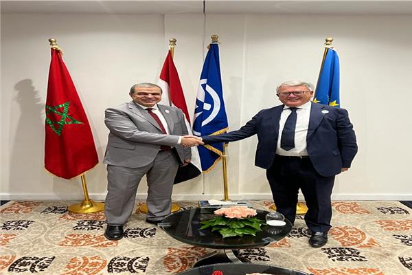وزير القوي العاملة