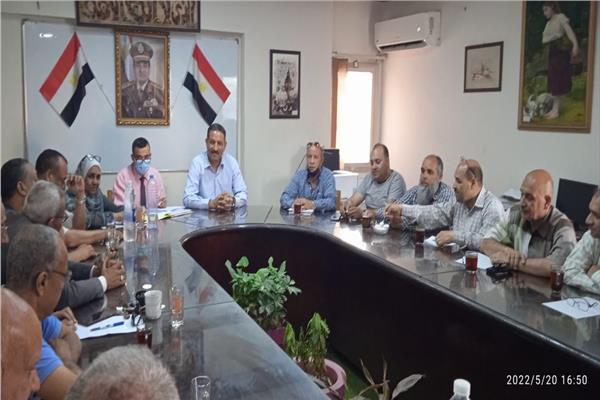  اجتماع مدير تعليم الجيزة مع  رؤساء لجان امتحانات الدبلومات الفنية