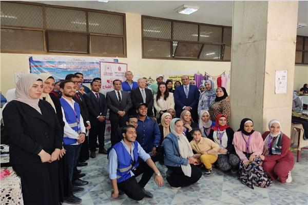  المعرض الأول للأسر المنتجة بجامعة حلوان
