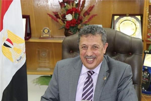 يوسف الديب وكيل وزارة التربية والتعليم بالبحيرة 